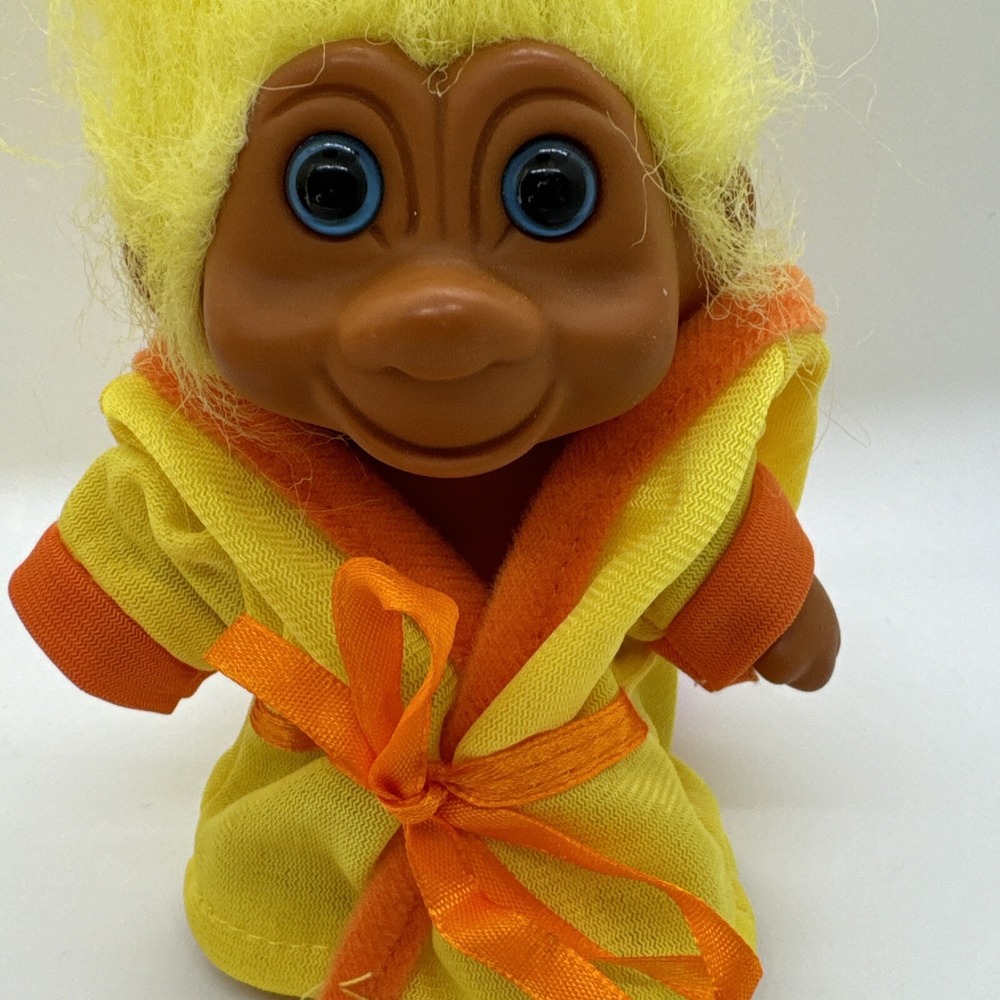 2 Vintage 1991 TNT TROLL DOLLS Yellow Hair Blue Pink Eyes - Picture 4 of 14